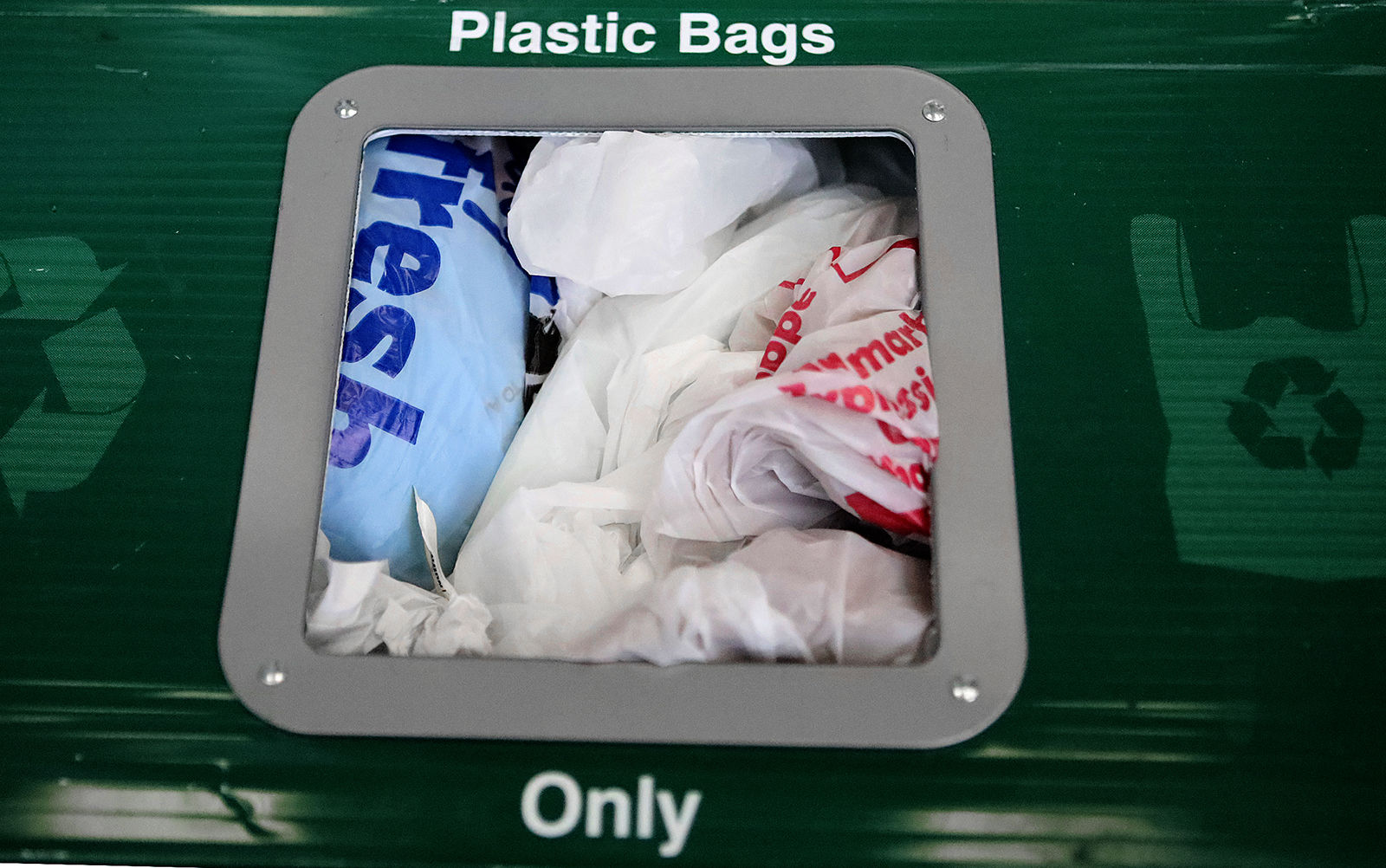 0202NMBplastic_JM02.JPG